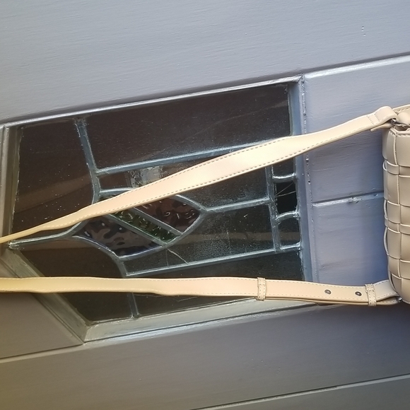 Topshop Mixed Weave Crossbody Bag - Picture 10 of 10